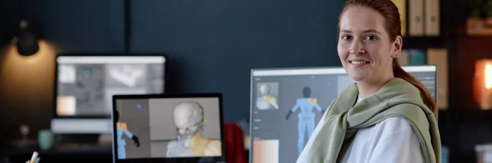3D-Animation-Visual-Effects-test-portrait-of-smiling-woman-working-in-modern-office-setting