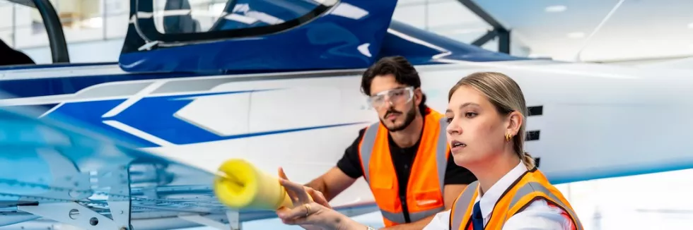Aviation-Management-test-aviation-students-learning-aircraft-pre-flight-inspection-in