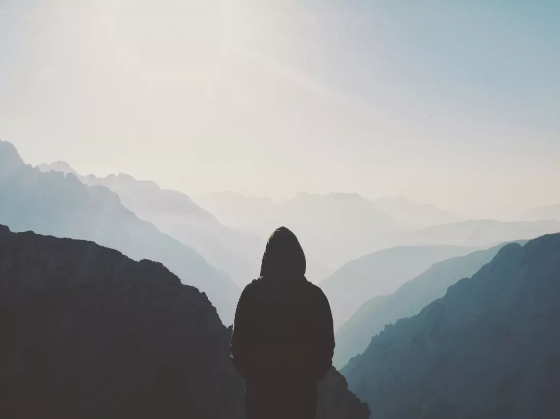 matt-sclarandis-S_IV6KqGeso-unsplash