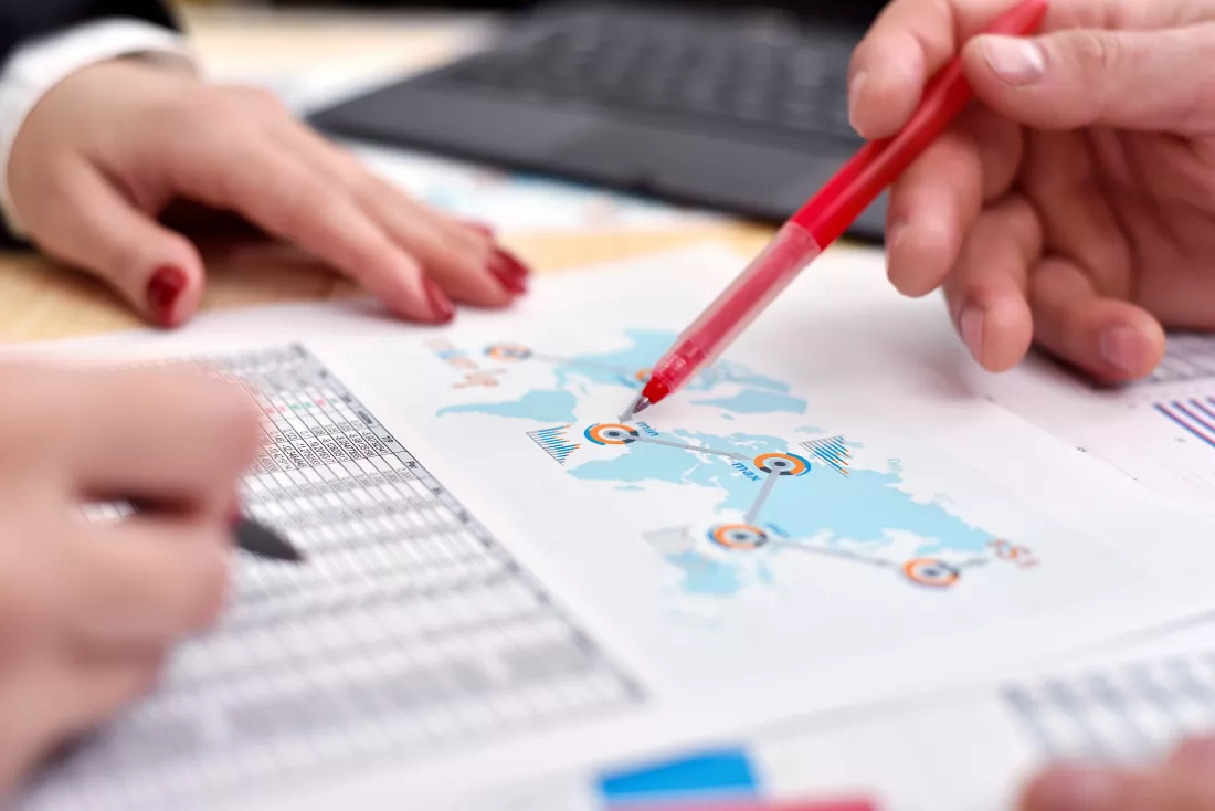 Administracja lokalna i regionalnaVV