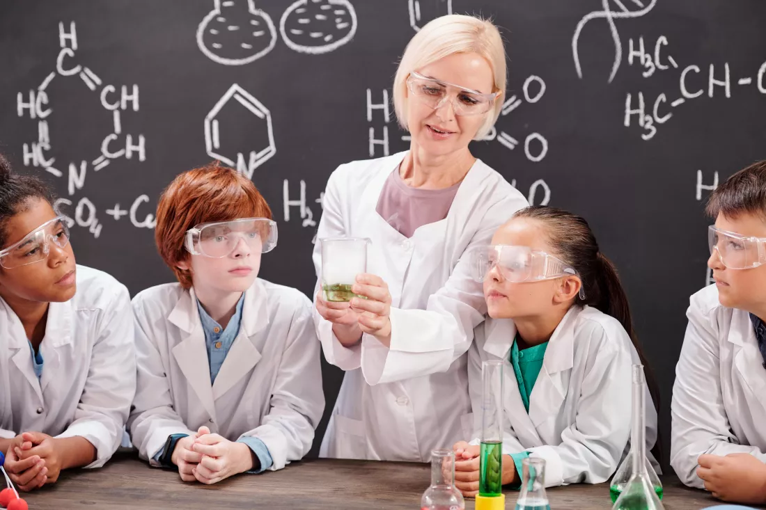 Specjalność nauczycielska – nauczanie chemiiv