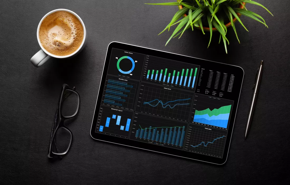 tablet-with-business-reports-charts(1)