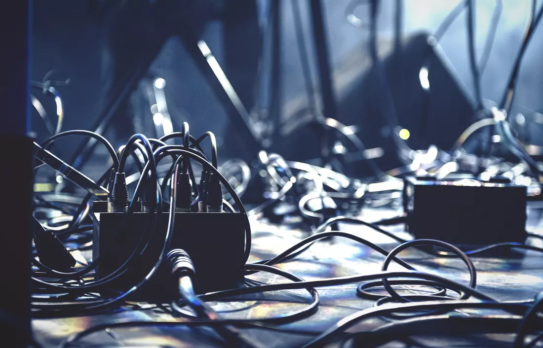 close-up-wires